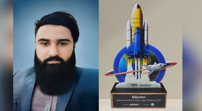 ড. সাদ পেলেন NASA International Space Apps Challenge 2025-এর সম্মাননা স্মারক